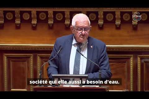 "Le texte ne répond en rien aux urgences du monde agricole"